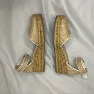 Jack Rogers Palmer Closed Toe Mid Wedge Size 7.5 Raffia